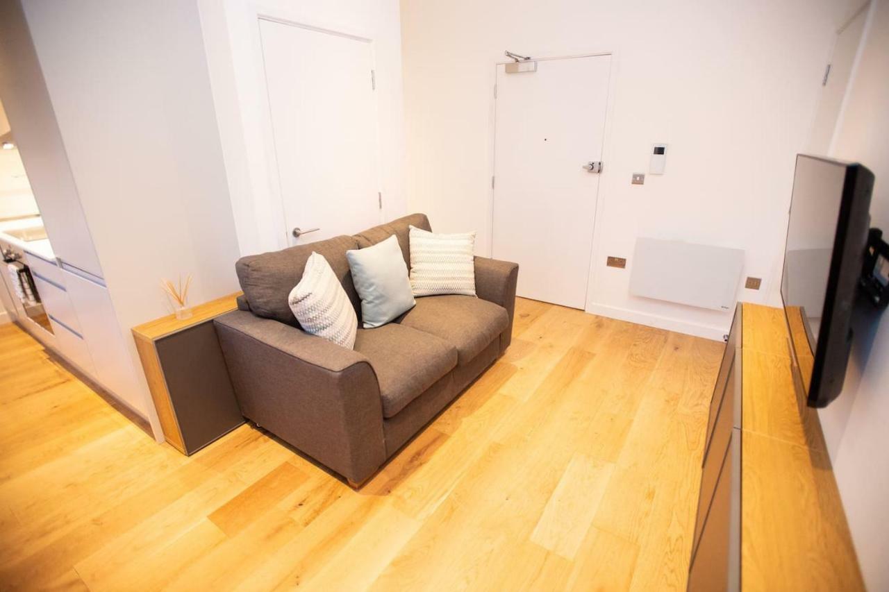 Stylish And Clean 1 Bed Apartment Maidenhead Town Center Eksteriør billede