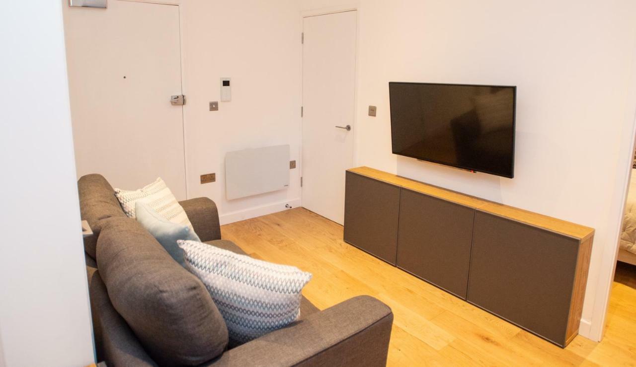Stylish And Clean 1 Bed Apartment Maidenhead Town Center Eksteriør billede