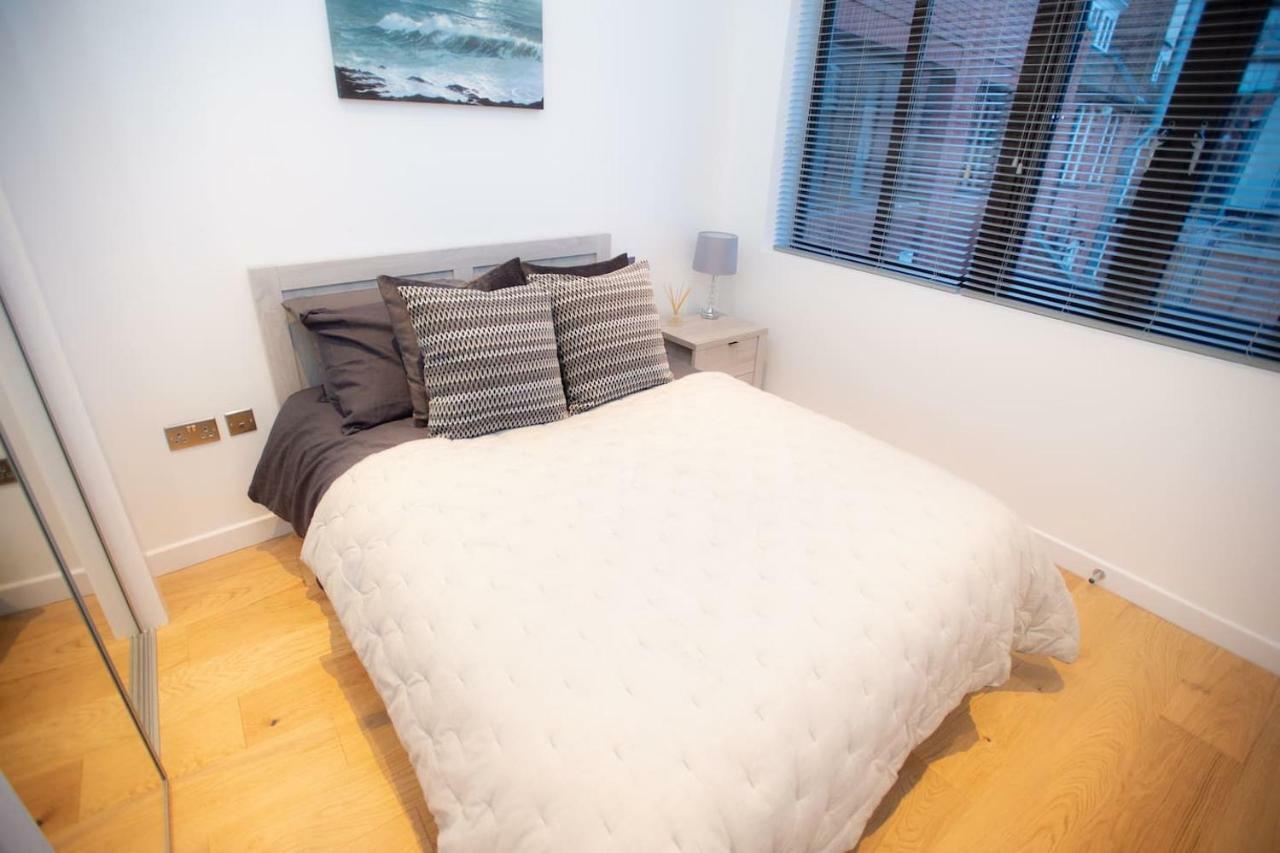 Stylish And Clean 1 Bed Apartment Maidenhead Town Center Eksteriør billede
